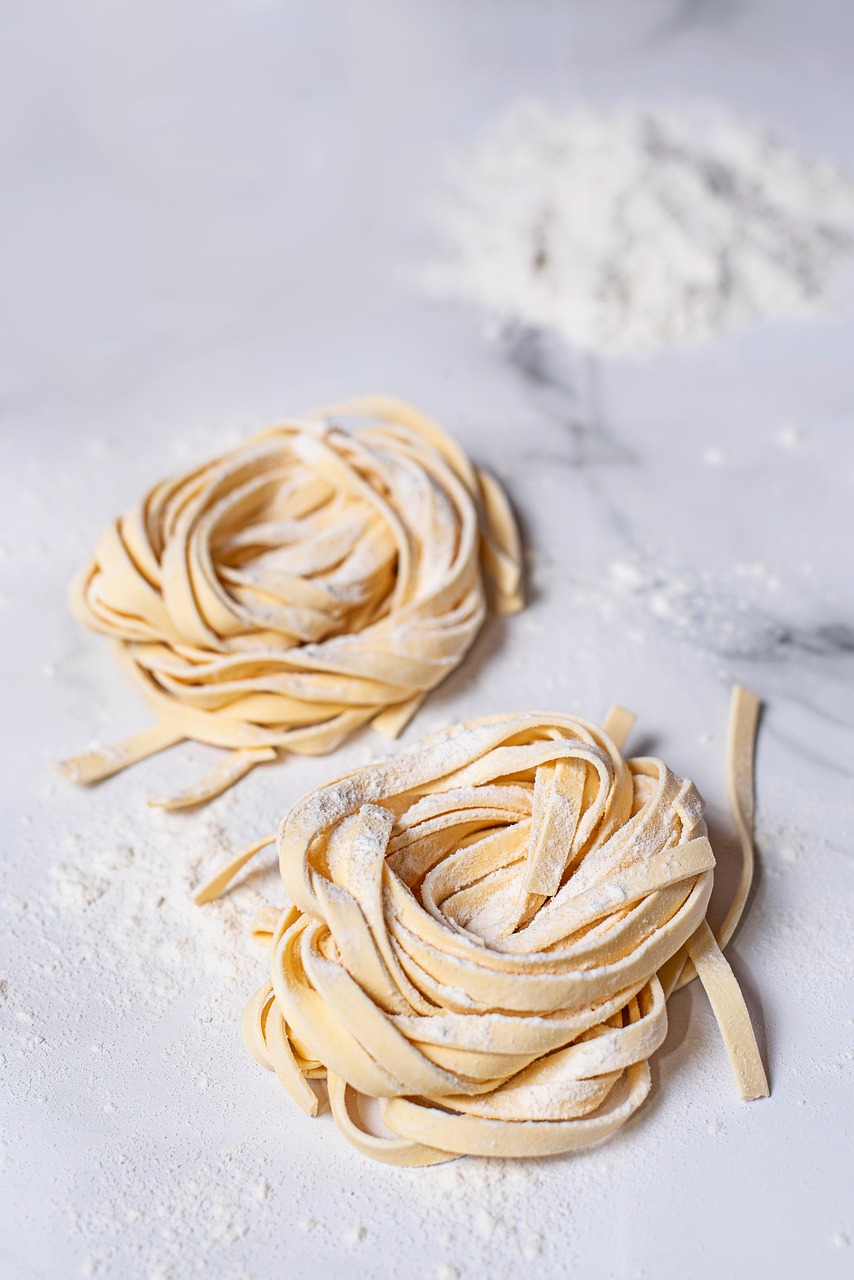 entdecken sie die welt der pasta! erfahren sie alles über verschiedene pastasorten, köstliche rezepte und tipps zur perfekten zubereitung. lassen sie sich inspirieren und genießen sie authentische italienische nudelgerichte.