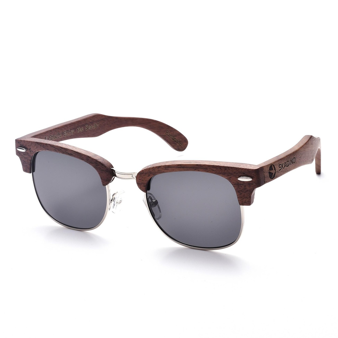 entdecken sie stilvolle sonnenbrillen für damen und herren – trendige designs, hochwertiger uv-schutz und komfortabler sitz. perfekt für sonnige tage und modische auftritte!